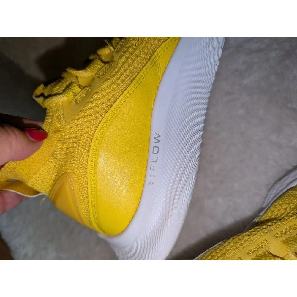 Under Armour Curry Flow 8 Yellow Basket‎ Shoes  Sz 6Y/8 Women  3023527-701
